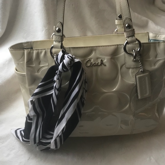 Coach Purse - Picture 2 of 6